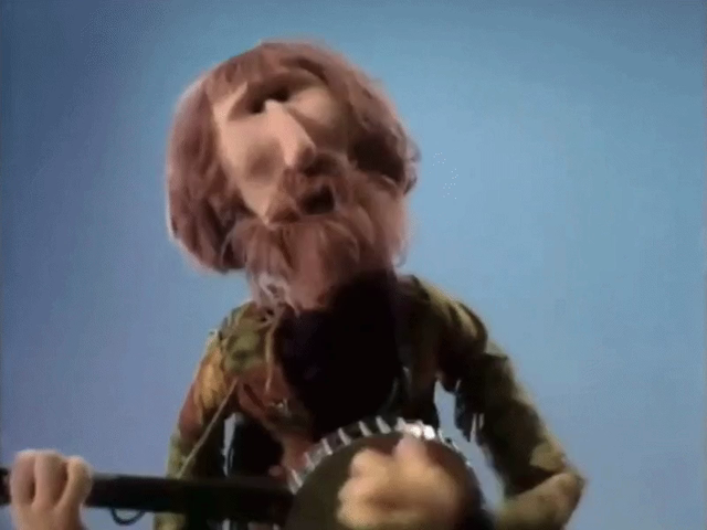 Muppet Show GIF of the Day (@GIFS_of_Puppets@ohai.social)